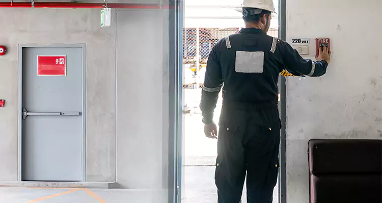 Emergency Fire Exit Door Repair in Tarpon Springs, FL