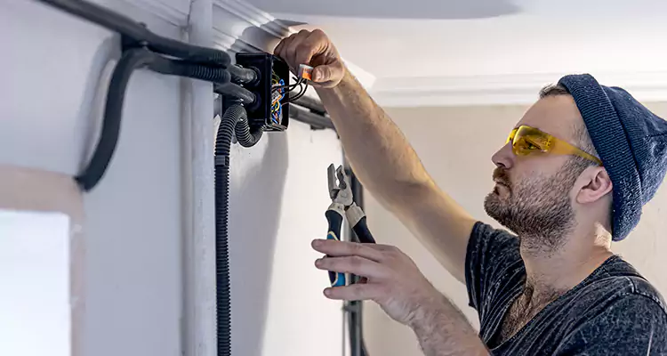 Garage Door Opener Cable Repair in Tarpon Springs, FL