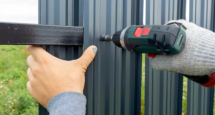 Metal Gate Repair in Tarpon Springs, FL