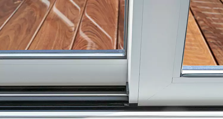 Patio Door Jammed Shut in Tarpon Springs, FL