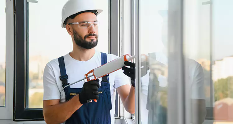 Retractable Screens Repair for Patio in Tarpon Springs, FL