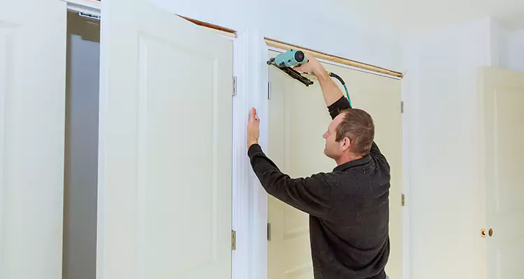 Top Rated Door Fixing ServiceFixing Garage Door Track in Tarpon Springs, FL