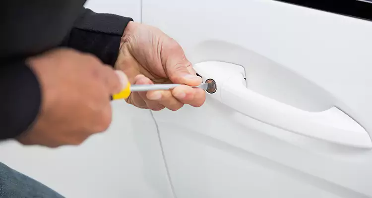 Door Knob Repair Plate in Tarpon Springs, FL