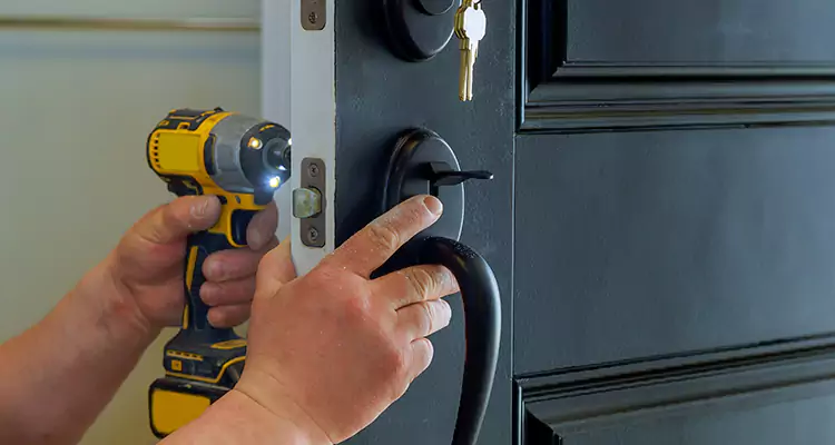 Comprehensive Door Lock Repair Services in Tarpon Springs, FL