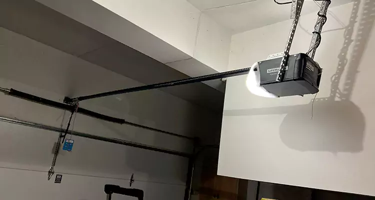 Linear Garage Door Opener Repair in Tarpon Springs, FL