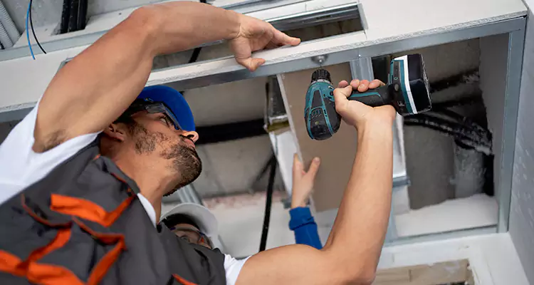 Emergency Overhead Door Repair in Tarpon Springs, FL