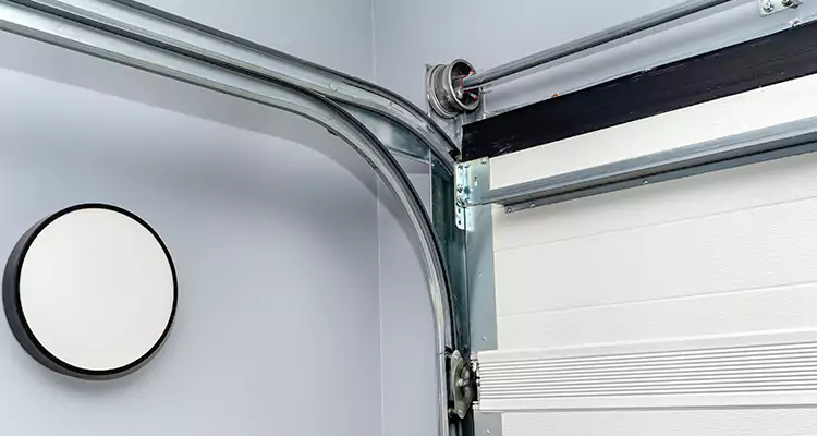 Garage Door Cable Repair Cost in Tarpon Springs, FL