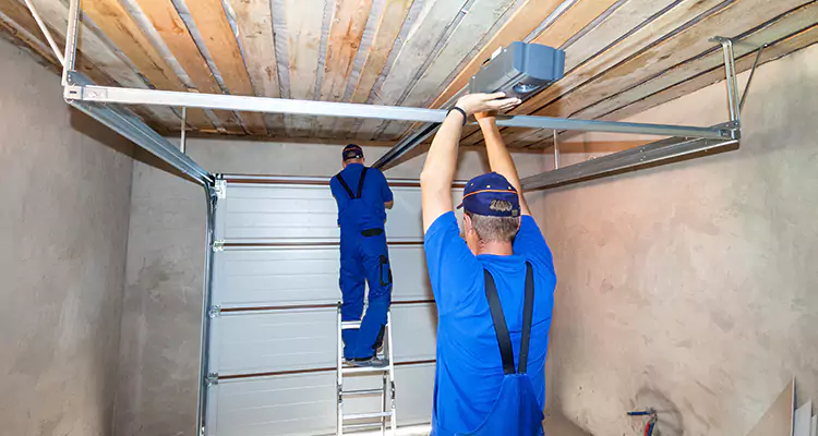 Garage Door Opener Technician in Tarpon Springs, FL