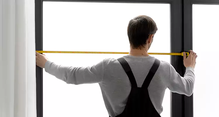 Retractable Deck Screens Repair in Tarpon Springs, FL