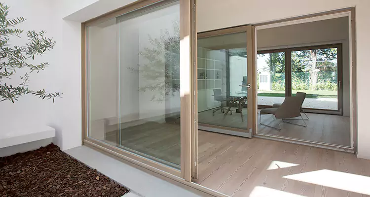 Sliding Screen Door Bottom Track Replacement in Tarpon Springs, FL